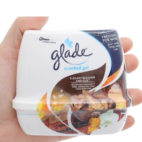 Sáp thơm  Glade hương trầm hương  180g