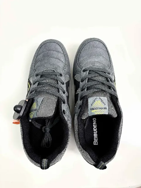 Giầy thể thao da lộn 9083 xanh N20 size40