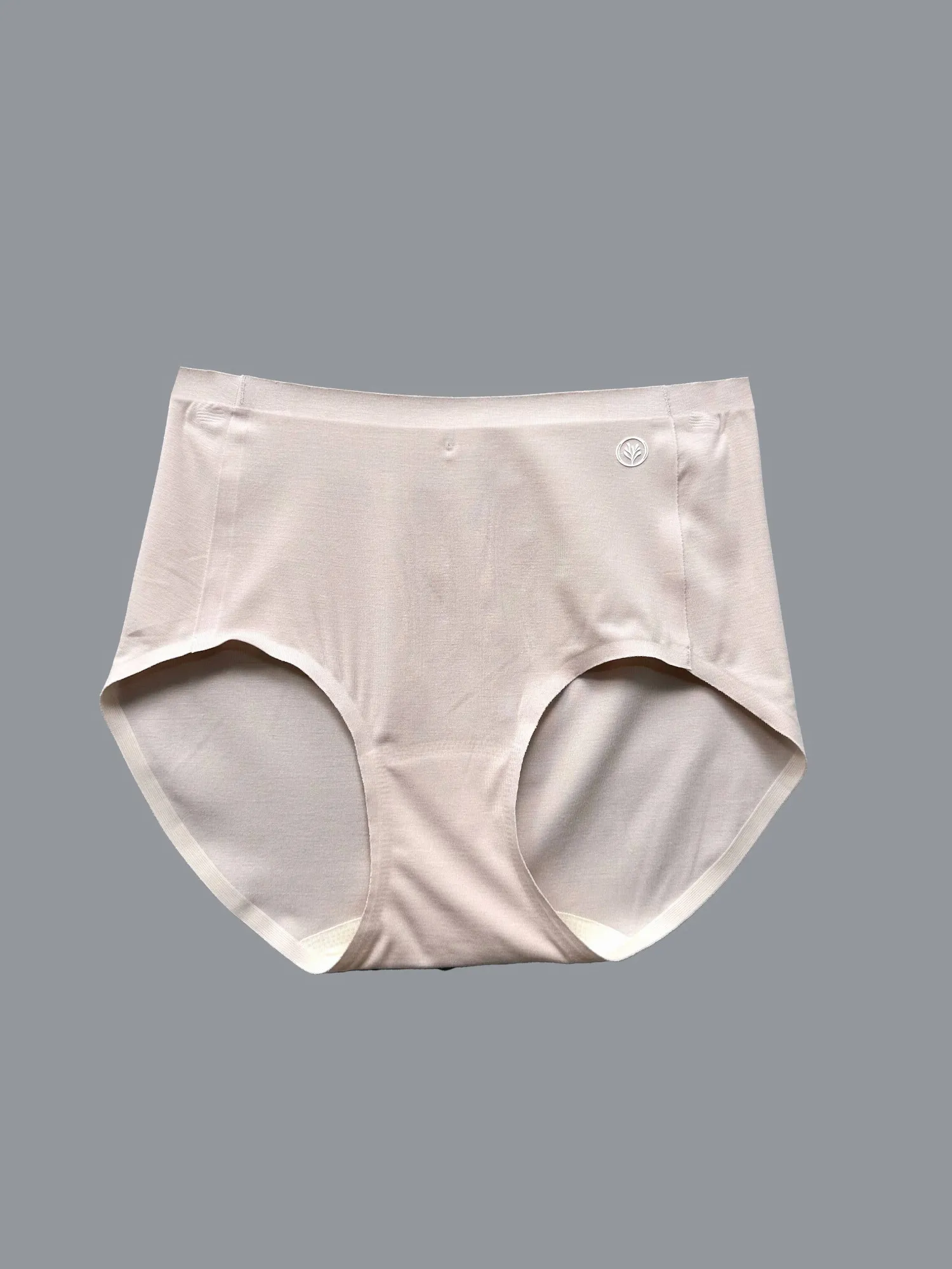https://sieuthithanhdo.vn/images/products/thoi_trang/anhthoitranggoss/2025/thudong/thang12/19-12-41quanlot/R370788/original/R370788_1.webp