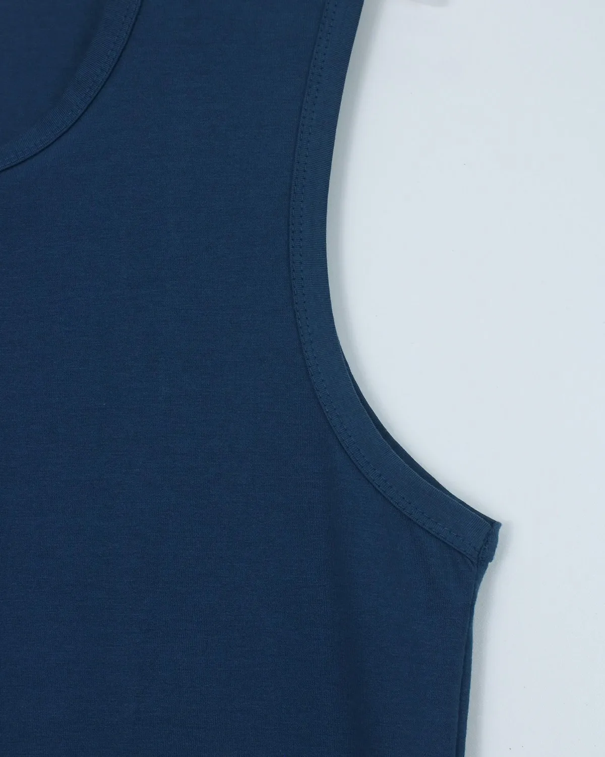Áo sát nách trơn  xanh vịt size L. CVui