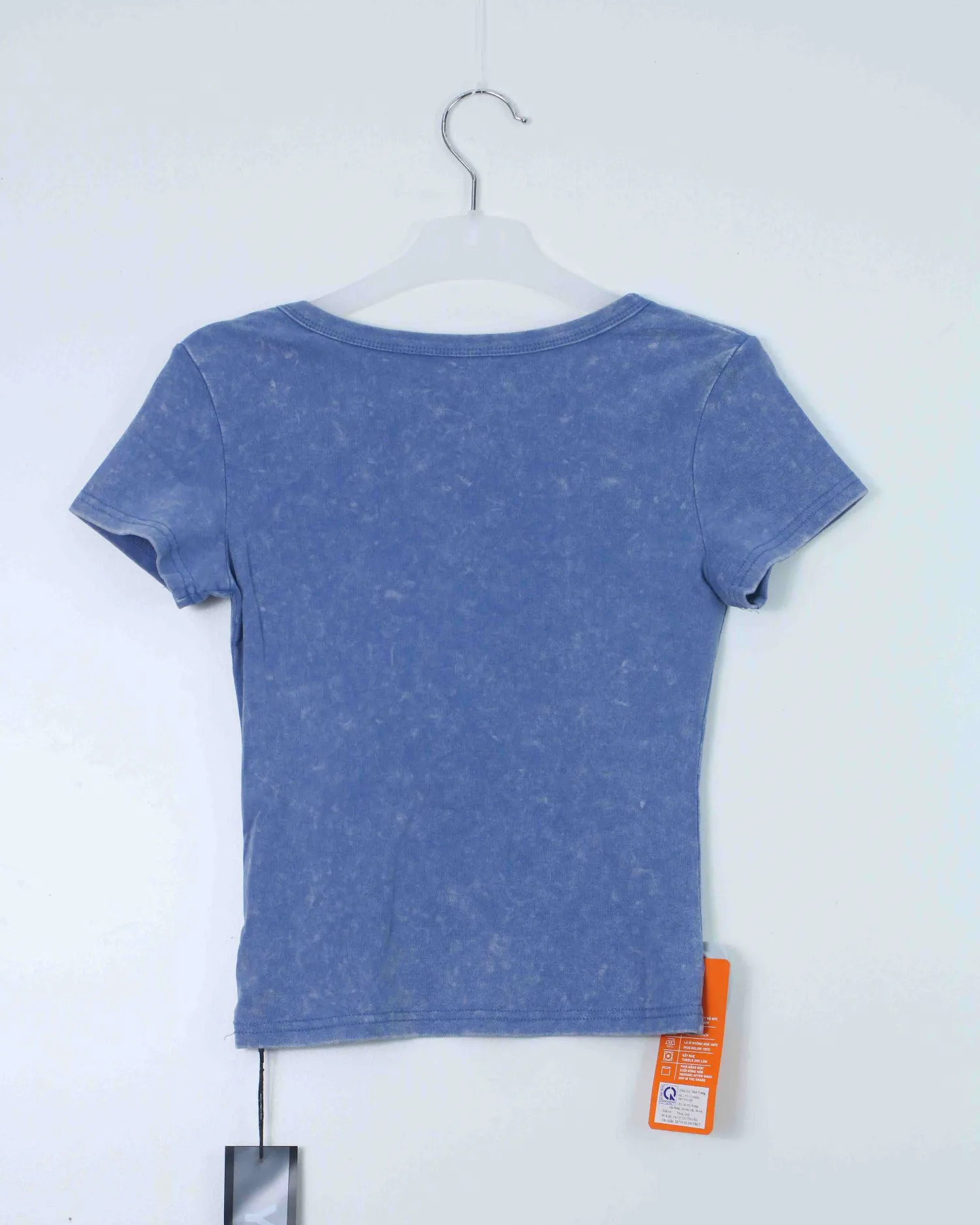 Áo phông croptop nữ Teen 558-1 vàng H27.2026.2