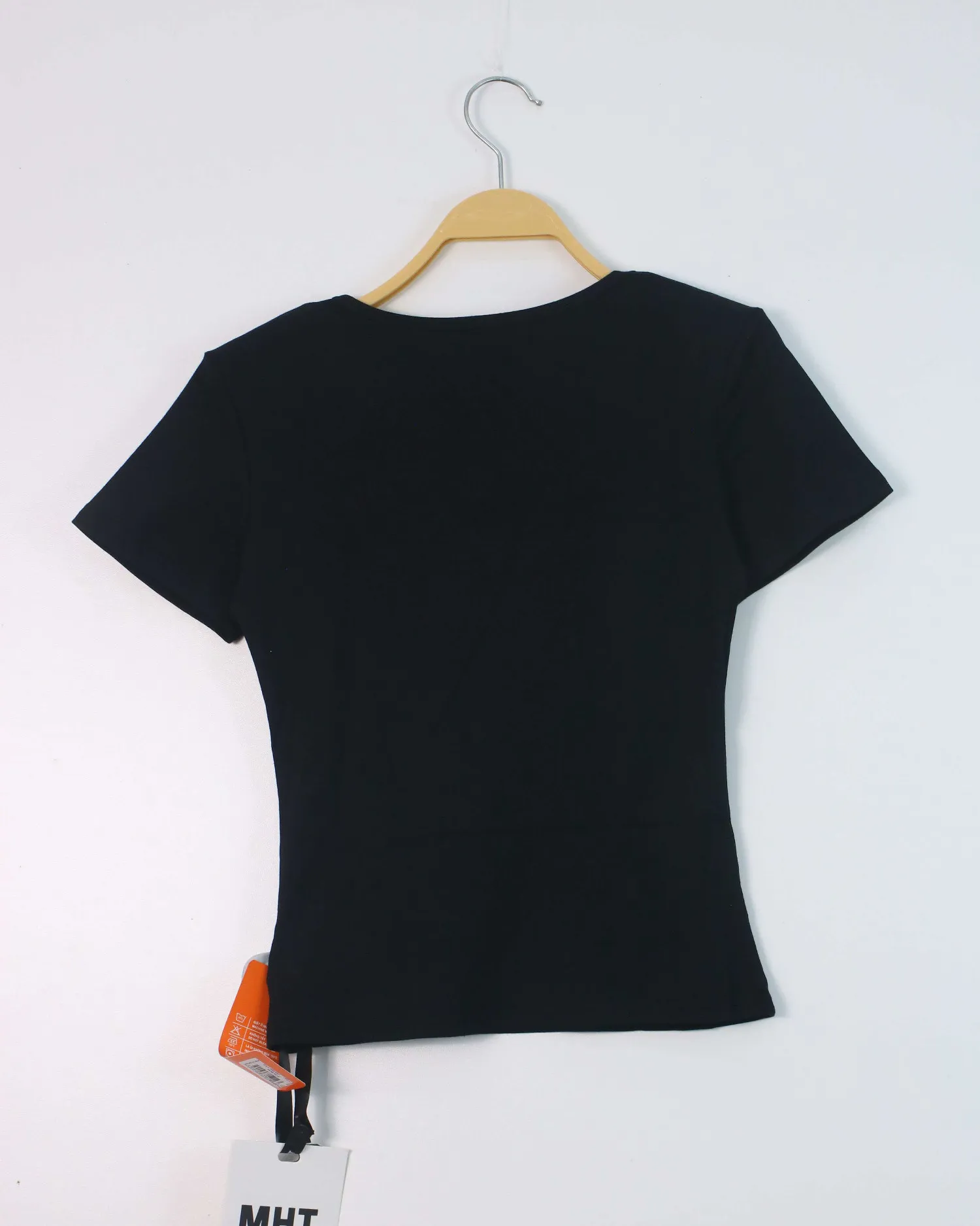 Áo phông nữ cổ tròn croptop TT 2082 trắng hồng H12.2026.2