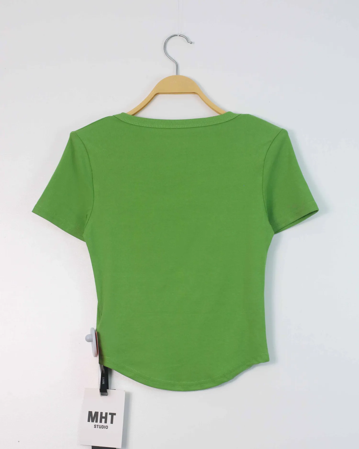 Áo phông nữ cổ tròn croptop TT 2097 xanh H12.2026.2
