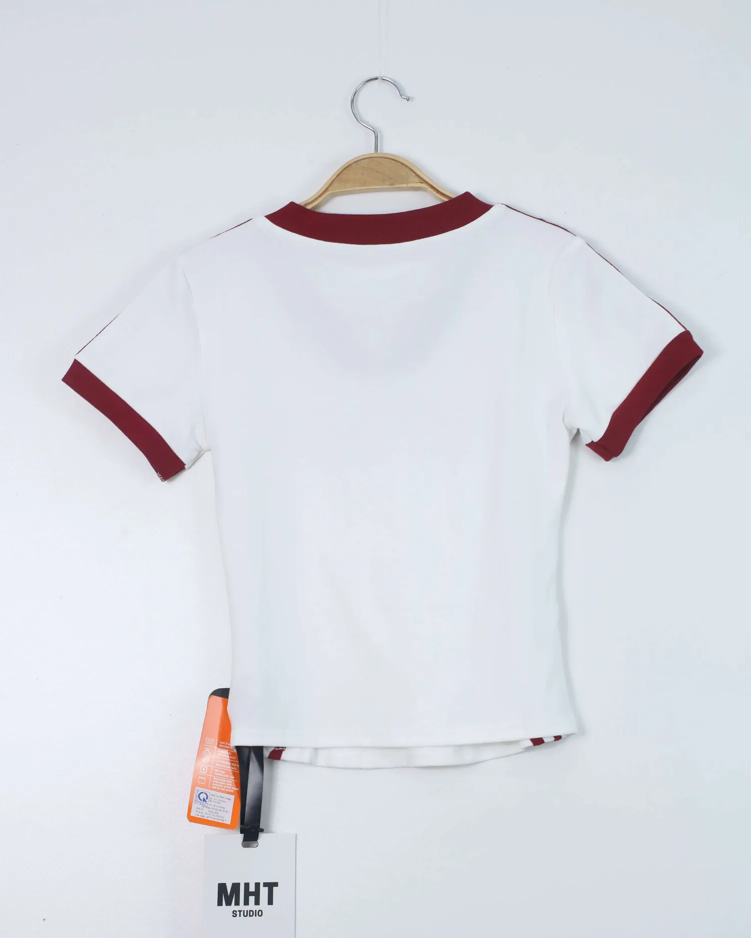 Áo phông nữ cổ tròn croptop TT 2030 ghi H12.2026.2