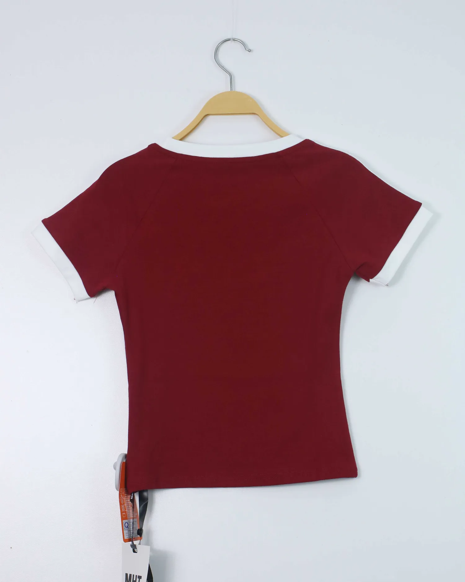 Áo phông nữ cổ tròn croptop TT 2085 trắng H12.2026.2