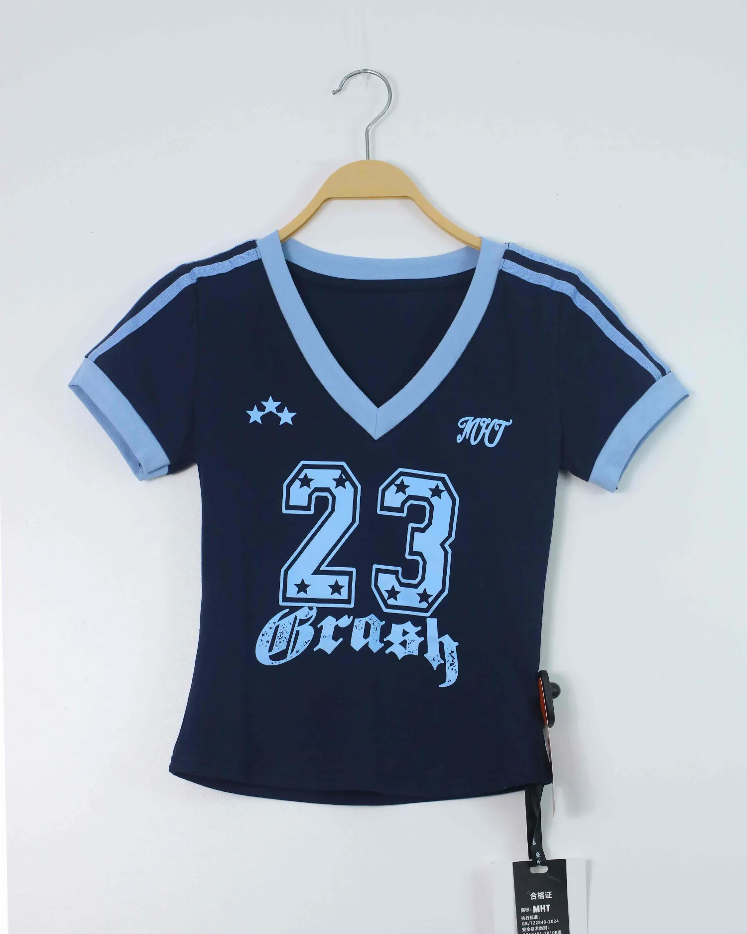 Áo phông nữ cổ tròn croptop TT 2023 xanh H12.2026.2