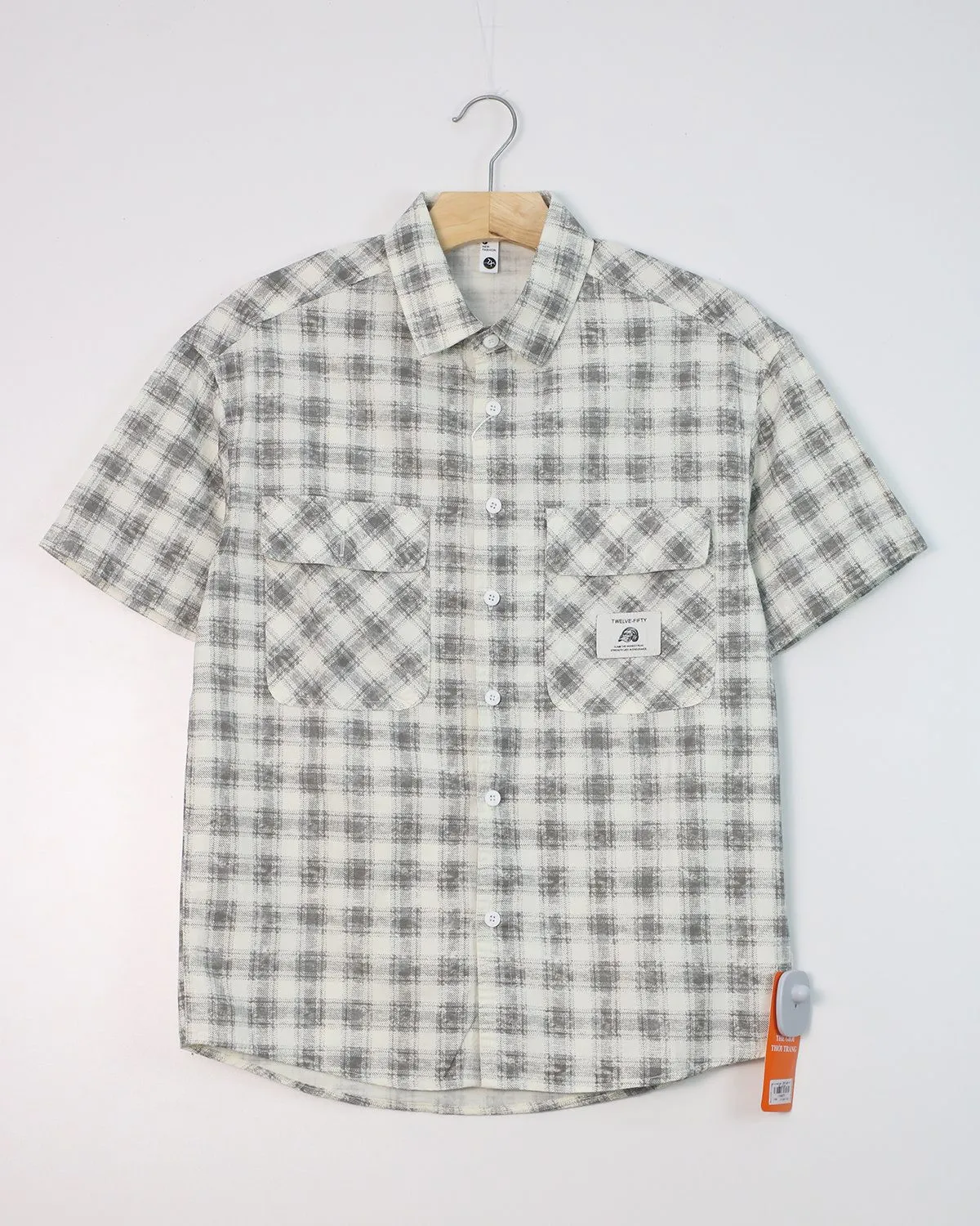 Áo sơ mi cộc  2849 ghi size XL. AL14