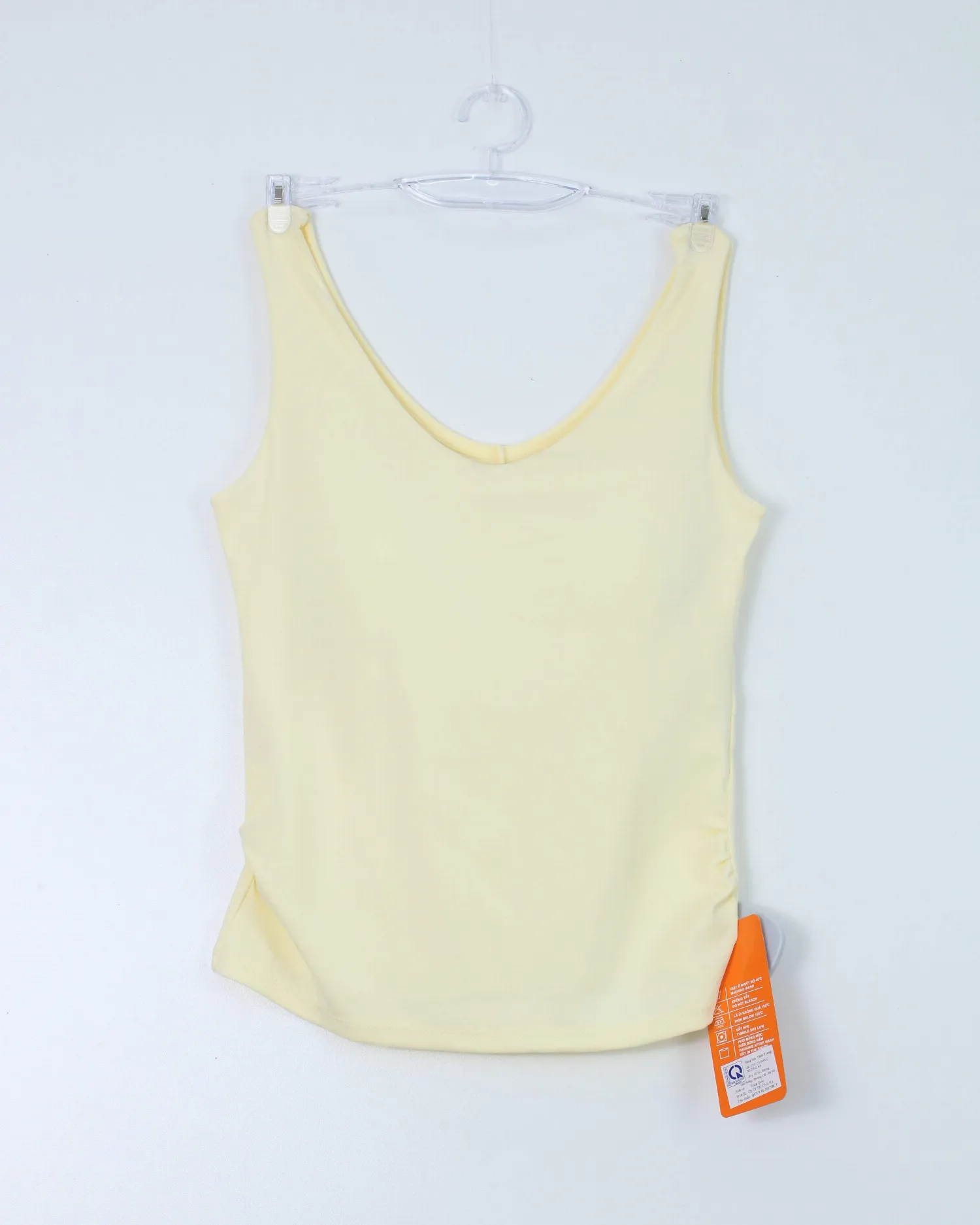 Áo phông sát nách nữ đệm zip 3239 vàng H01.2026.2