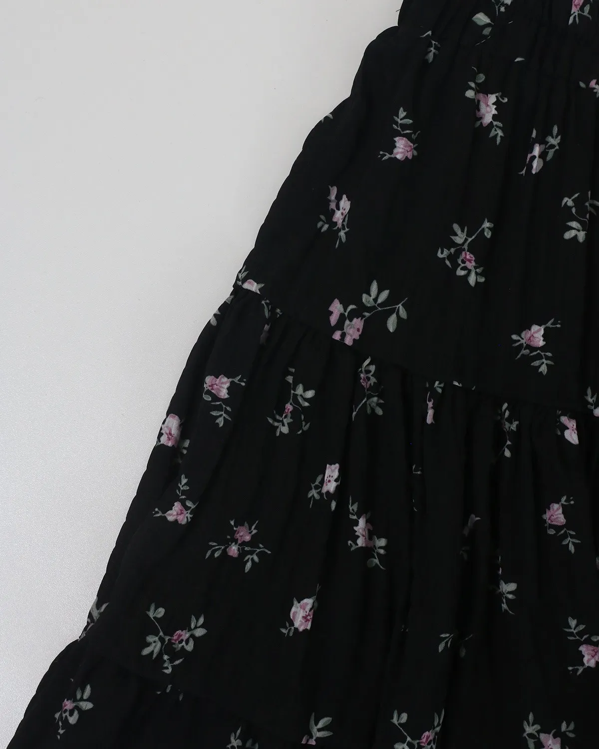 https://sieuthithanhdo.vn/images/products/thoi_trang/anhthoitranggoss/2026/nam2026online/a%20hieu/thang5/11-5/N156381/original/N156381_2.webp
