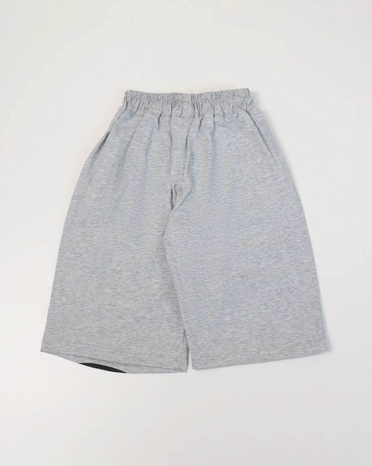 https://sieuthithanhdo.vn/images/products/thoi_trang/anhthoitranggoss/2026/nam2026online/a%20hieu/thang5/18-5/T201112/original/T201112_3.webp