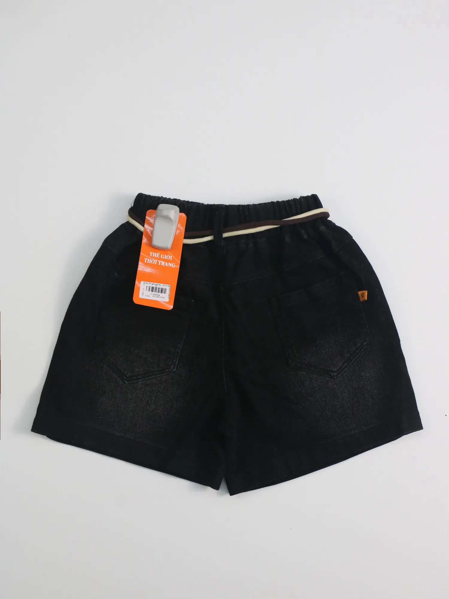 https://sieuthithanhdo.vn/images/products/thoi_trang/anhthoitranggoss/2026/nam2026online/a%20hieu/thang5/4-5/T195554/original/T195554_3.webp