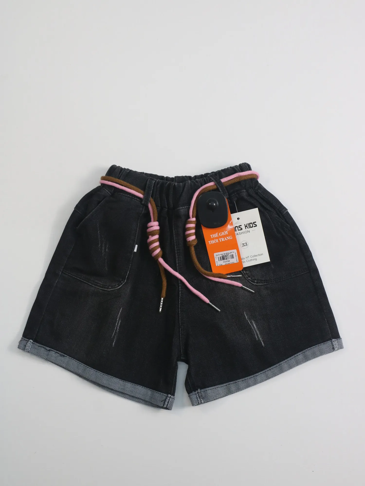 https://sieuthithanhdo.vn/images/products/thoi_trang/anhthoitranggoss/2026/nam2026online/a%20hieu/thang5/4-5/T212740/original/T212740_4.webp