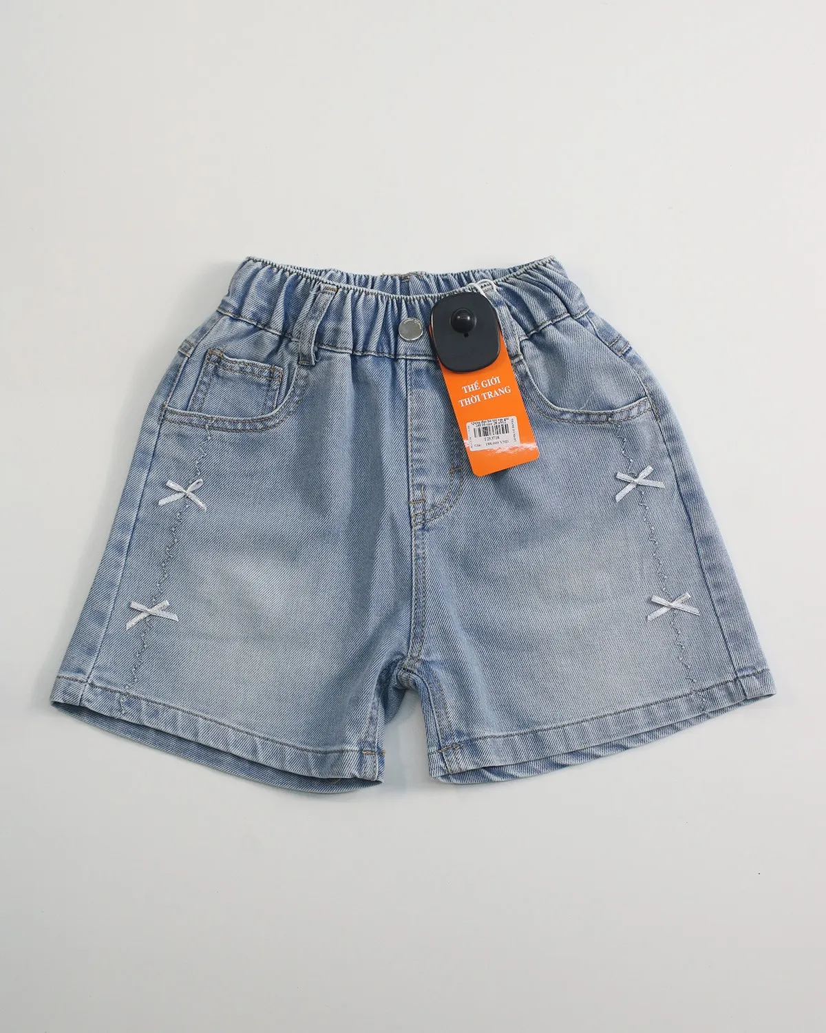 Quần đùi bò trẻ em gái 24F10 size 28 AS12