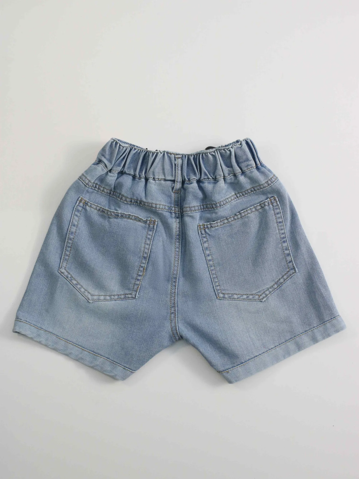https://sieuthithanhdo.vn/images/products/thoi_trang/anhthoitranggoss/2026/nam2026online/a%20hieu/thang5/4-5/T253727/original/T253727_3.webp