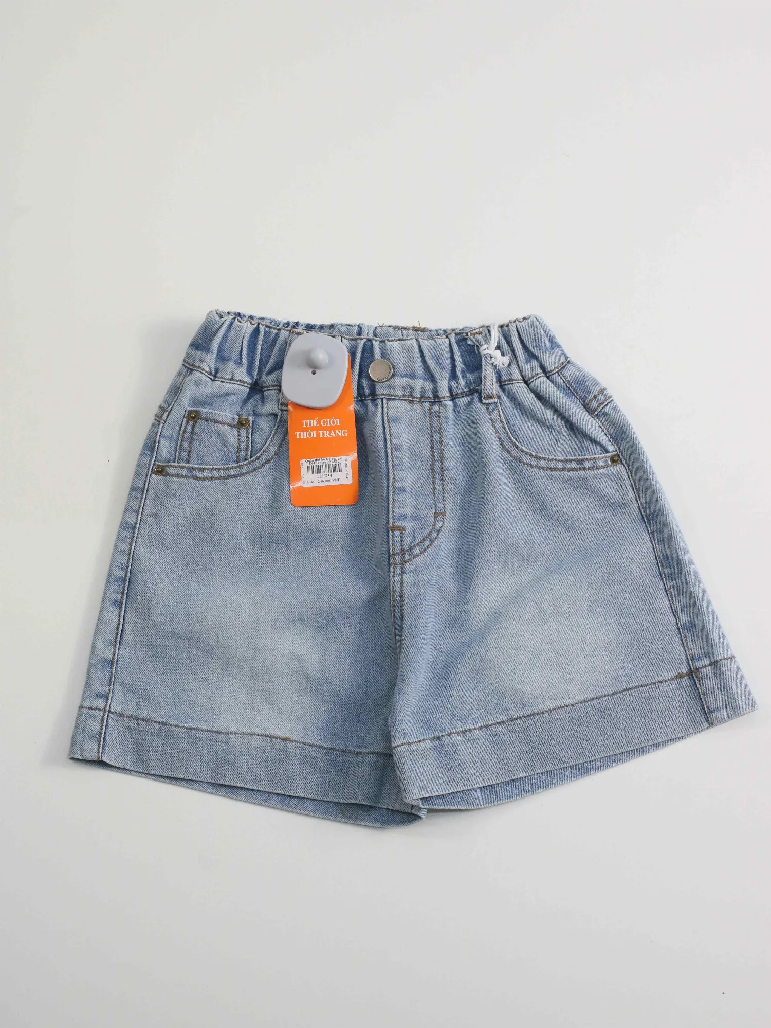 Quần đùi bò trẻ em gái D6101 size 22 AS12