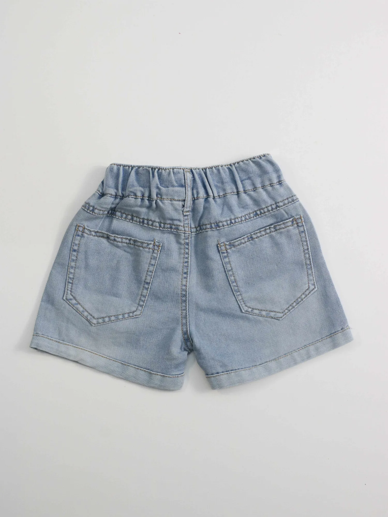 https://sieuthithanhdo.vn/images/products/thoi_trang/anhthoitranggoss/2026/nam2026online/a%20hieu/thang5/4-5/T253764/original/T253764_3.webp