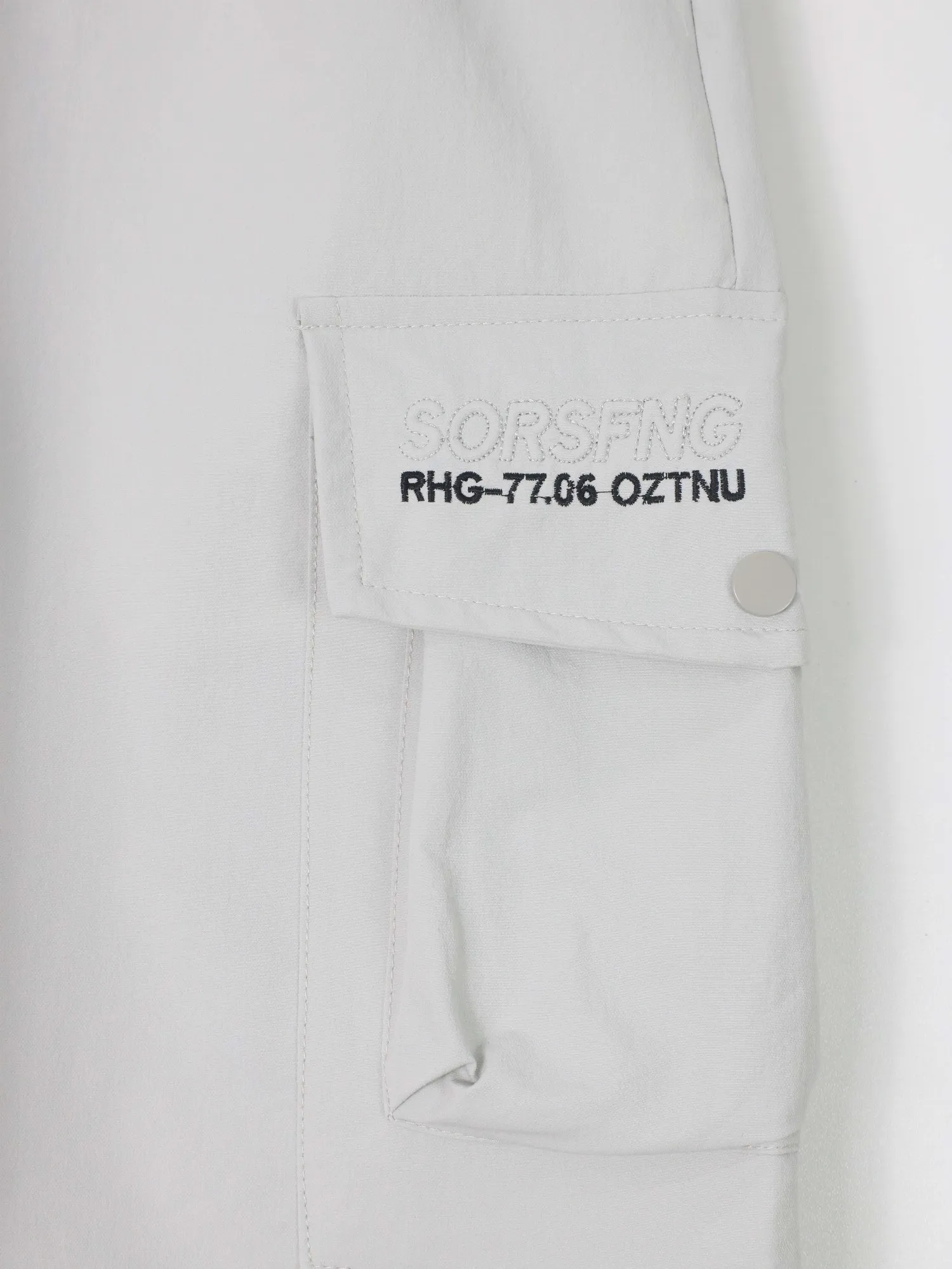Quần ngố nam kiểu 116 be size 33 . AL08