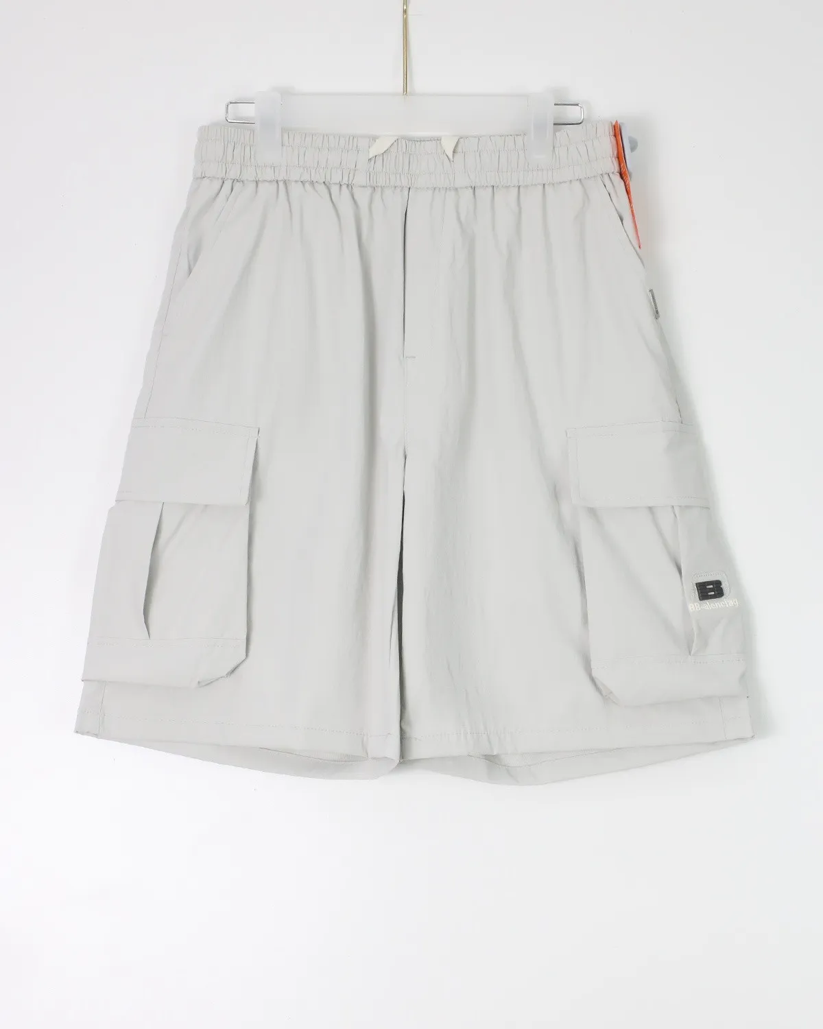 Quần ngố nam kiểu 3302 trắng size 31 . AL08