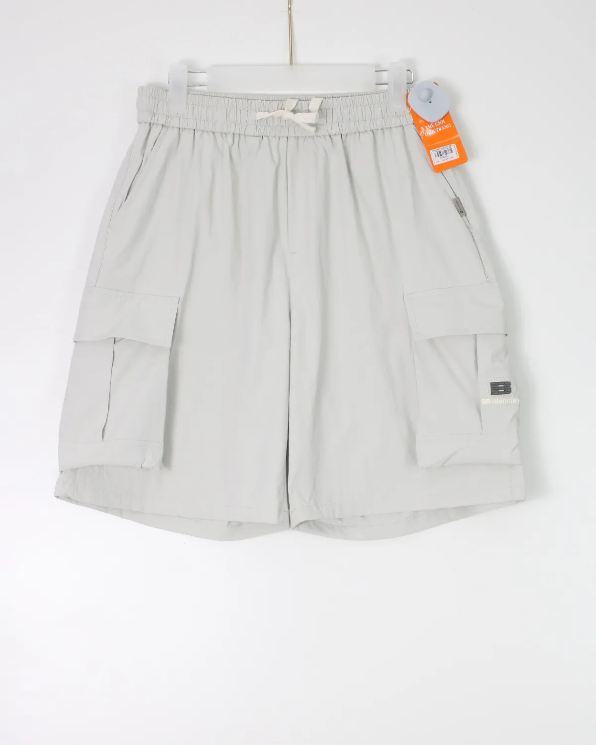 Quần ngố nam kiểu 3302 trắng size 32 . AL08