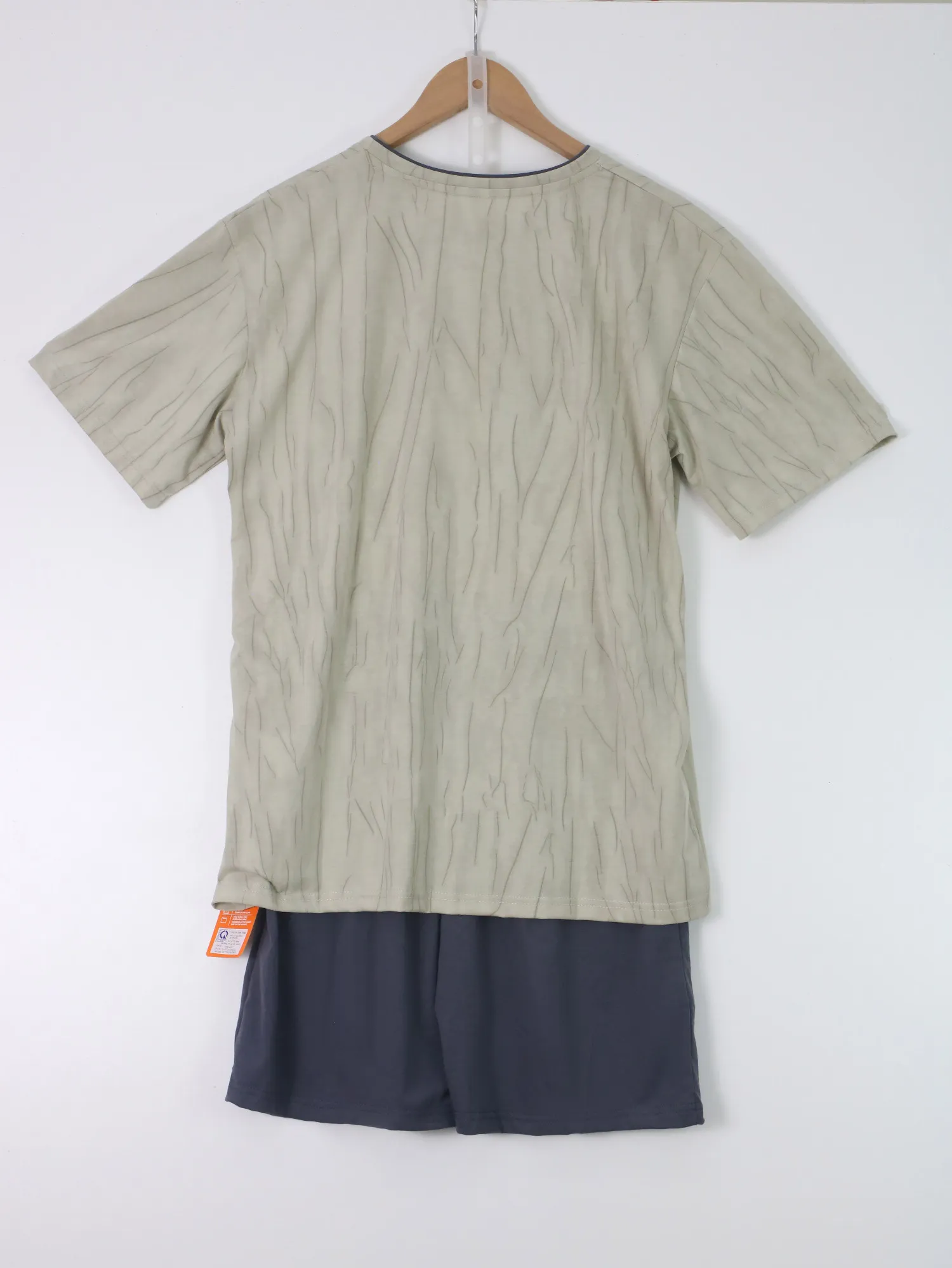 https://sieuthithanhdo.vn/images/products/thoi_trang/anhthoitranggoss/2026/nam2026online/a%20hieu/thang5/7-5/Q071839/original/Q071839_3.webp