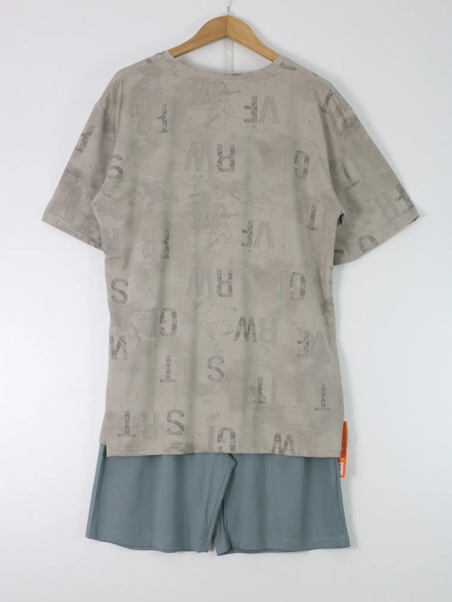 https://sieuthithanhdo.vn/images/products/thoi_trang/anhthoitranggoss/2026/nam2026online/a%20hieu/thang5/7-5/Q071909/original/Q071909_3.webp