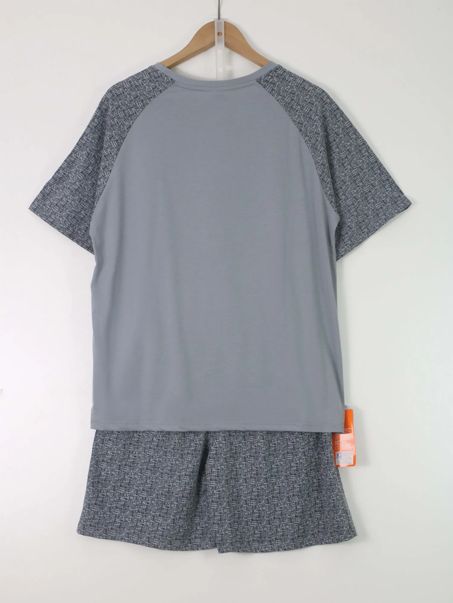 https://sieuthithanhdo.vn/images/products/thoi_trang/anhthoitranggoss/2026/nam2026online/a%20hieu/thang5/7-5/Q071963/original/Q071963_4.webp