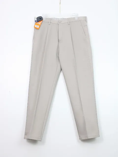 Quần kaki trung 9027 kem size 34 . HH