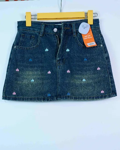 Chân váy jeans 9052 thêu Dơ L T.Anh