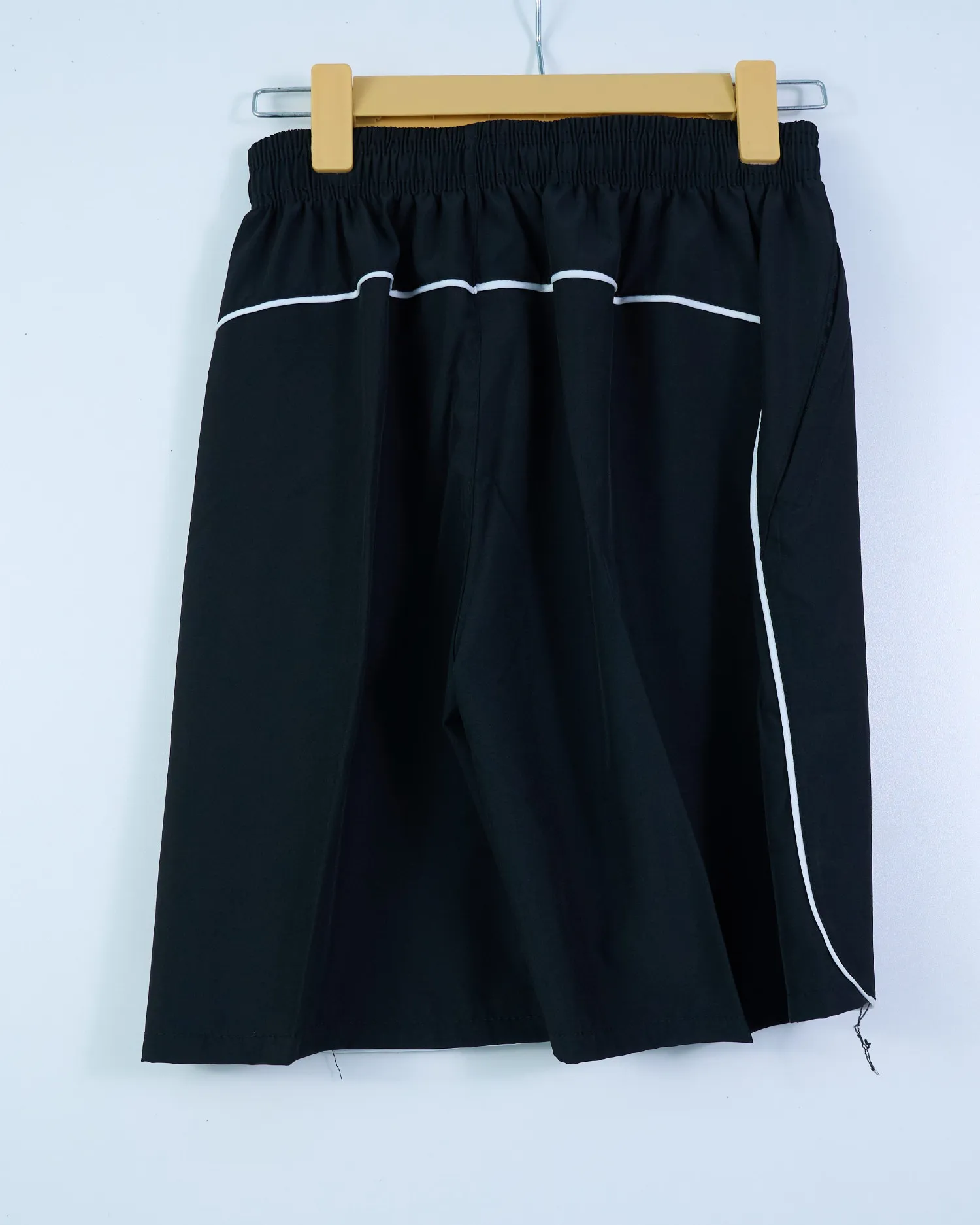 https://sieuthithanhdo.vn/images/products/thoi_trang/anhthoitranggoss/2026/nam2026online/thang3/16-3/M082431/original/M082431_3.webp