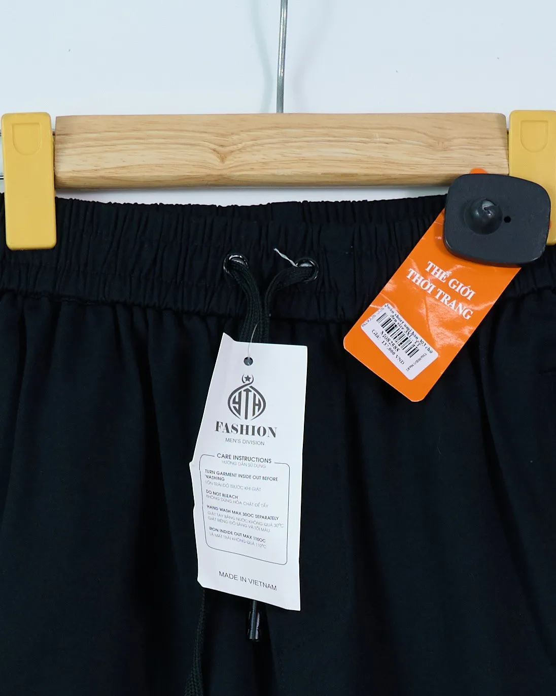 Quần short umi hàn 303 chữ đen size 3XL . TT