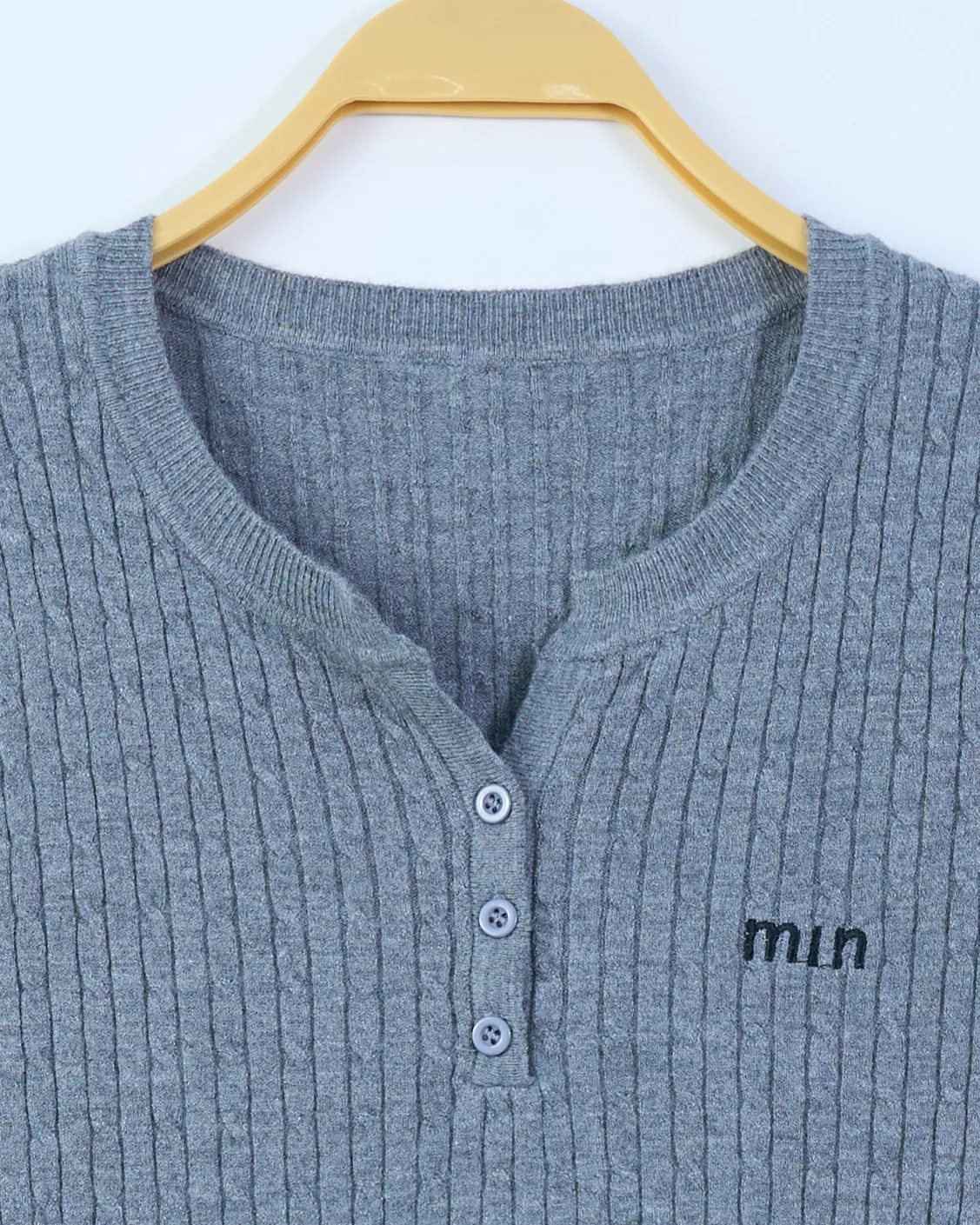 Áo len mongtoghi cổ tròn 705 ghi Đ1QC11