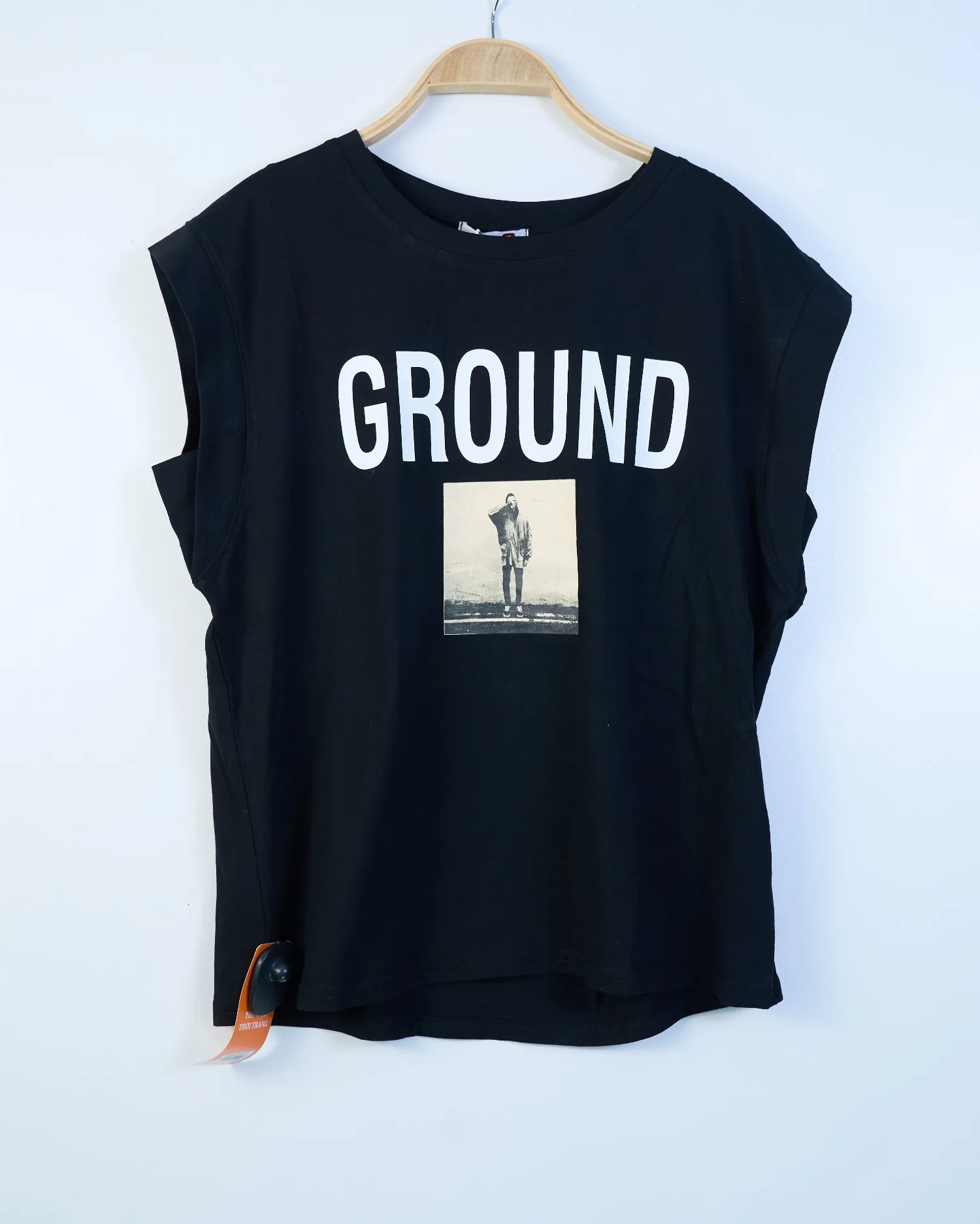 Áo phông tay hến nữ 343 gruond đen SIEU09