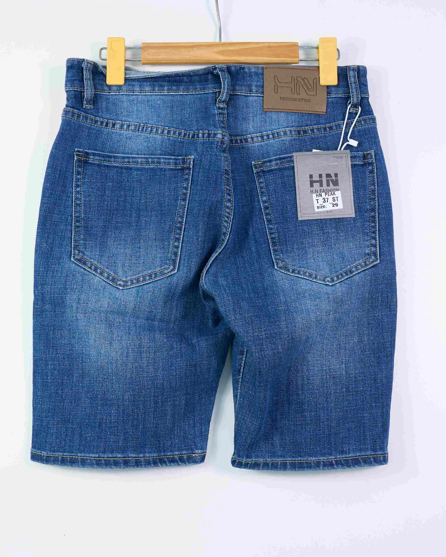 Quần ngố bò jeans T37 xanh sáng size 29 . MH