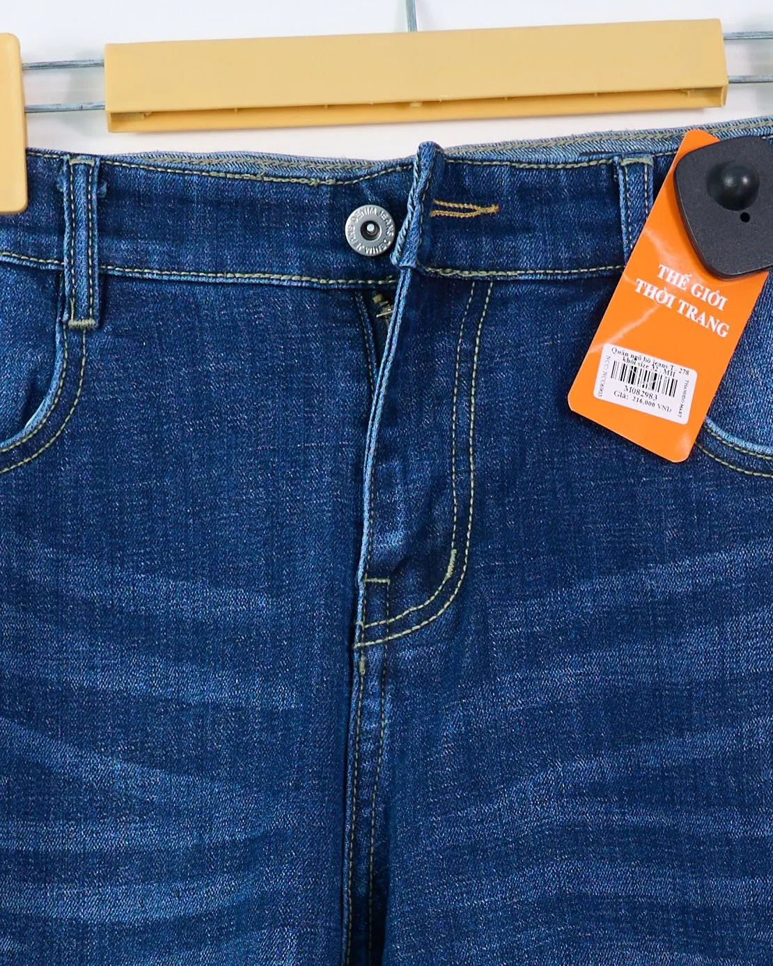 Quần ngố bò jeans T- 273 xanh sáng size 31 . MH