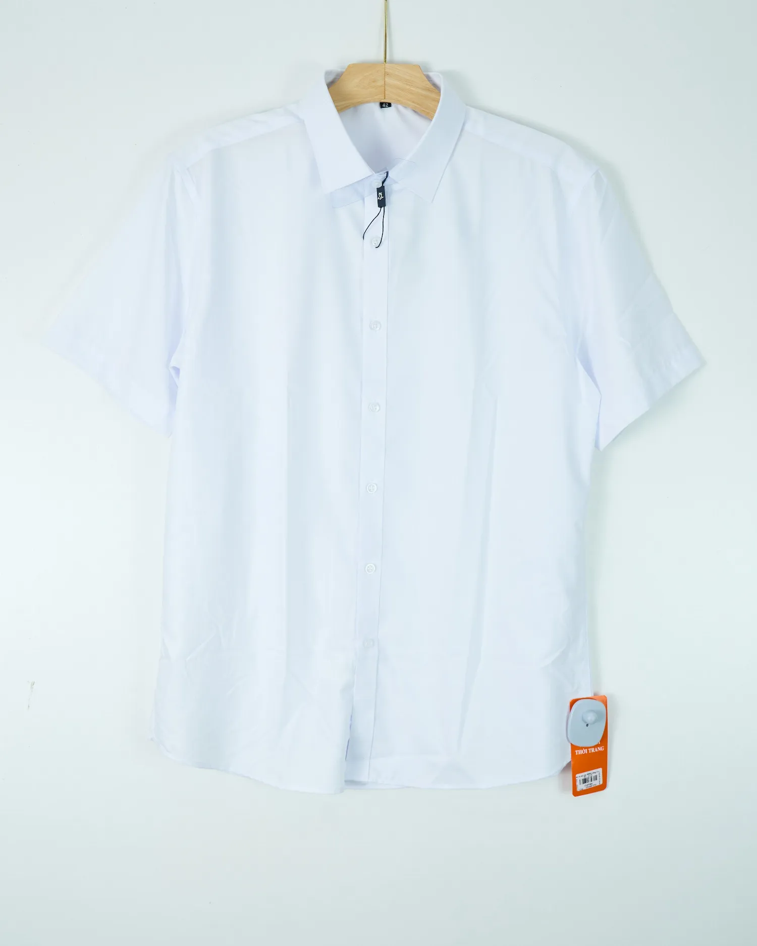 Áo sơ mi cộc 8898 trắng size XL . AL19