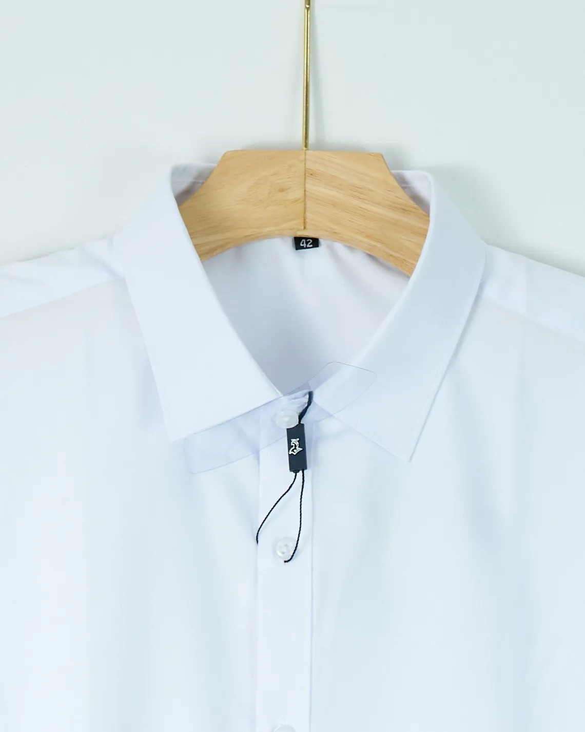 Áo sơ mi cộc 8898 trắng size XL . AL19