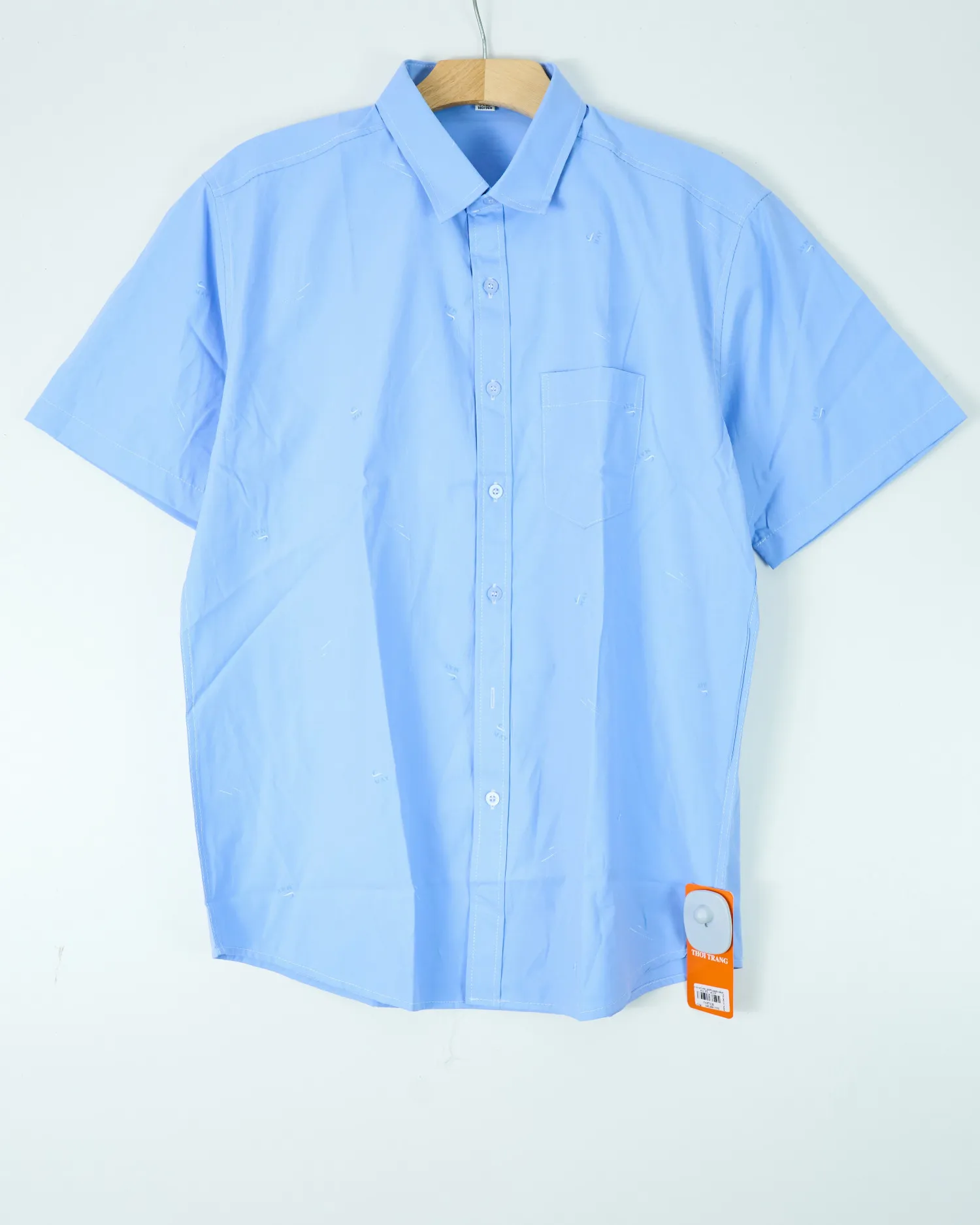 Áo sơ mi cộc 2609 xanh nhạt size XL . AL19