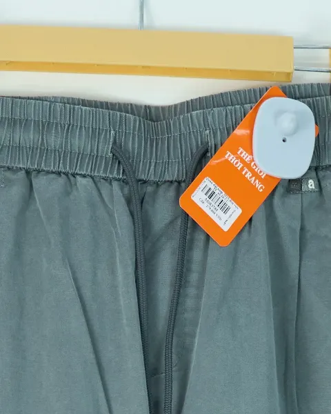 Quần dài nam 3519 đen size 33 . AL16 CC
