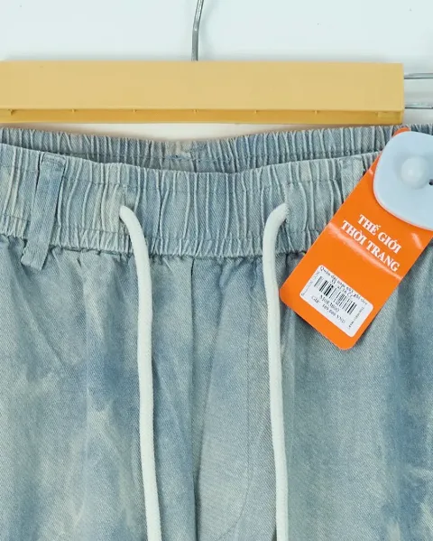 Quần dài nam 693  ghi size 33 . AL16 CC