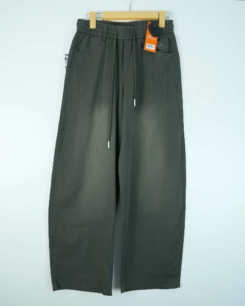 Quần dài nam 8819 nâu size 31 . AL16 CC