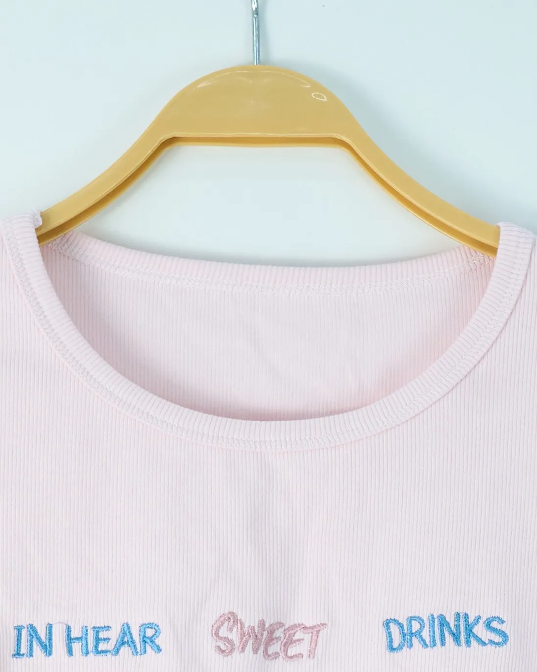 Áo phông nữ cổ tròn croptop tăm 8818 xanh H25.2026.1