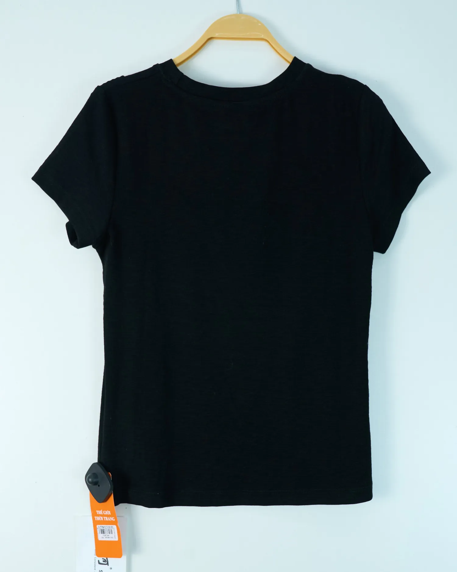 Áo phông nữ cổ tròn nhỏ cotton 3538 đen H28.2026.1