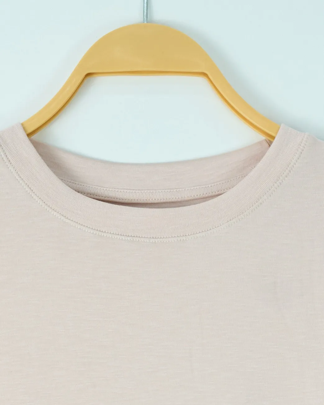 Áo phông nữ cổ tròn nhỏ cotton 3538 đen H28.2026.1