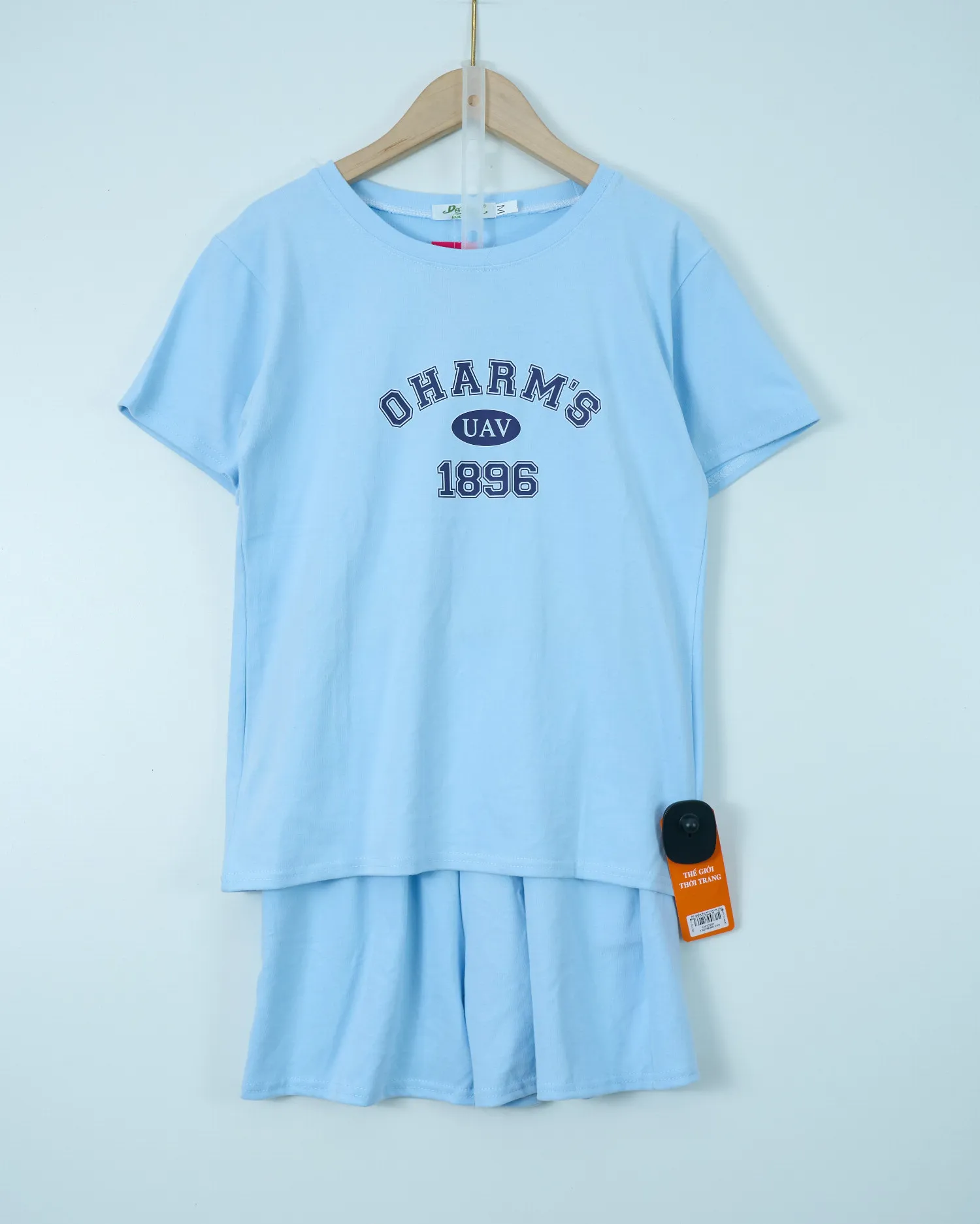 https://sieuthithanhdo.vn/images/products/thoi_trang/anhthoitranggoss/2026/nam2026online/thang5/13-5/Q072187/original/Q072187_1.webp