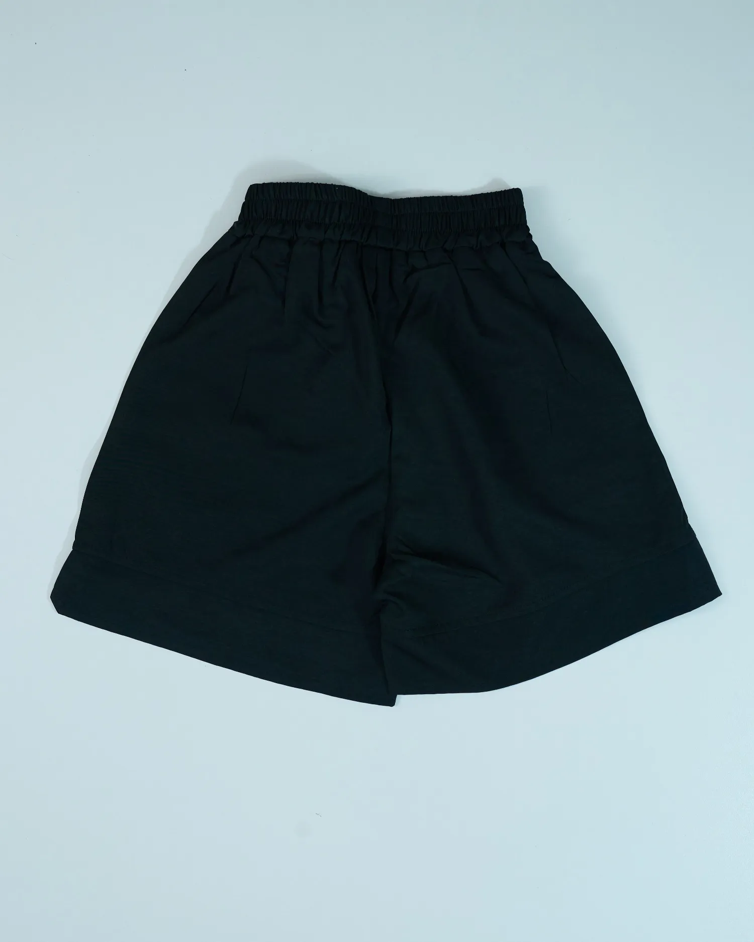 https://sieuthithanhdo.vn/images/products/thoi_trang/anhthoitranggoss/2026/nam2026online/thang5/5-5/T253285/original/T253285_3.webp