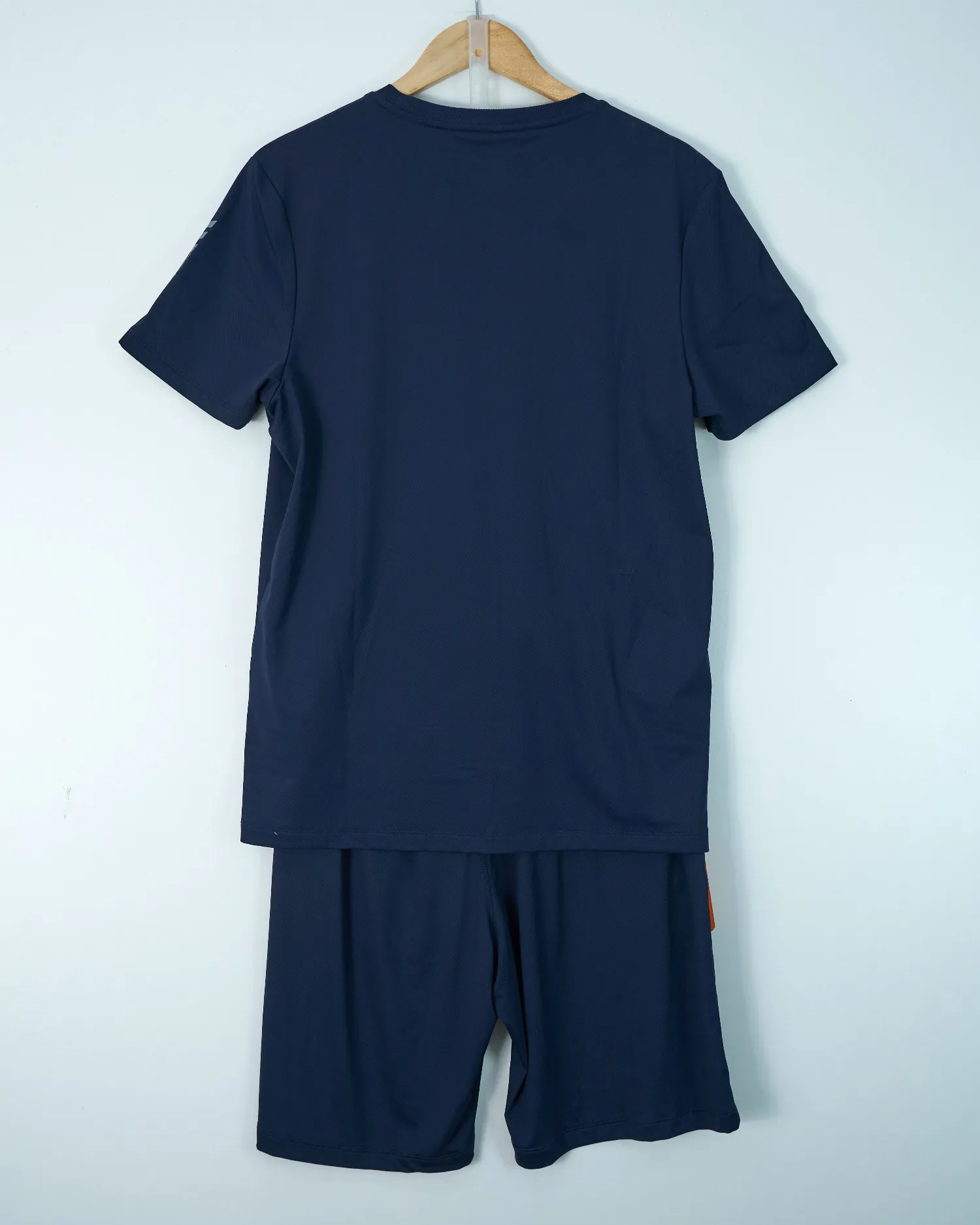 https://sieuthithanhdo.vn/images/products/thoi_trang/anhthoitranggoss/2026/nam2026online/thang5/7-5/Q057058/original/Q057058_3.webp