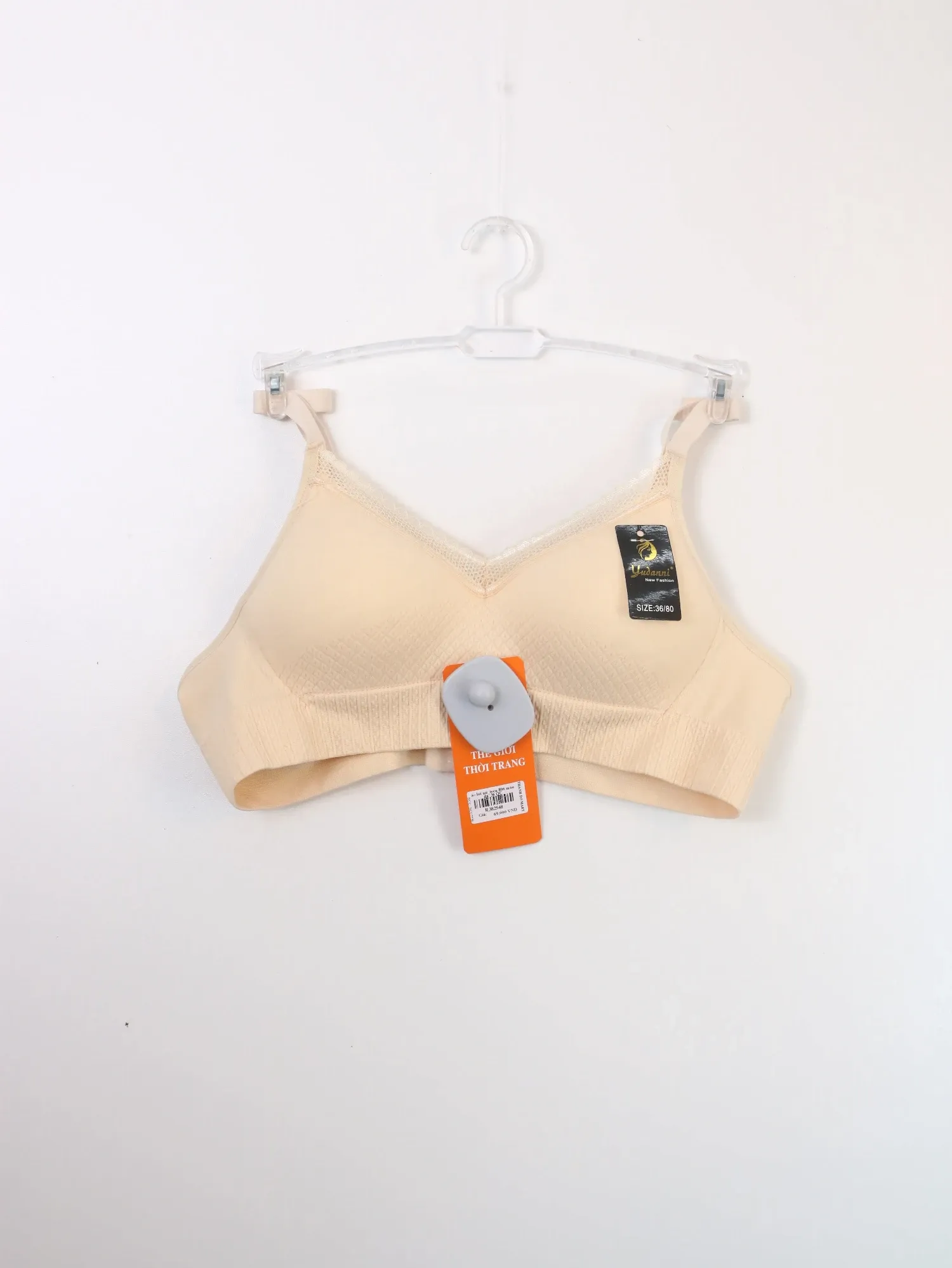 Áo lót nữ_teen 806 màu da_34 QC