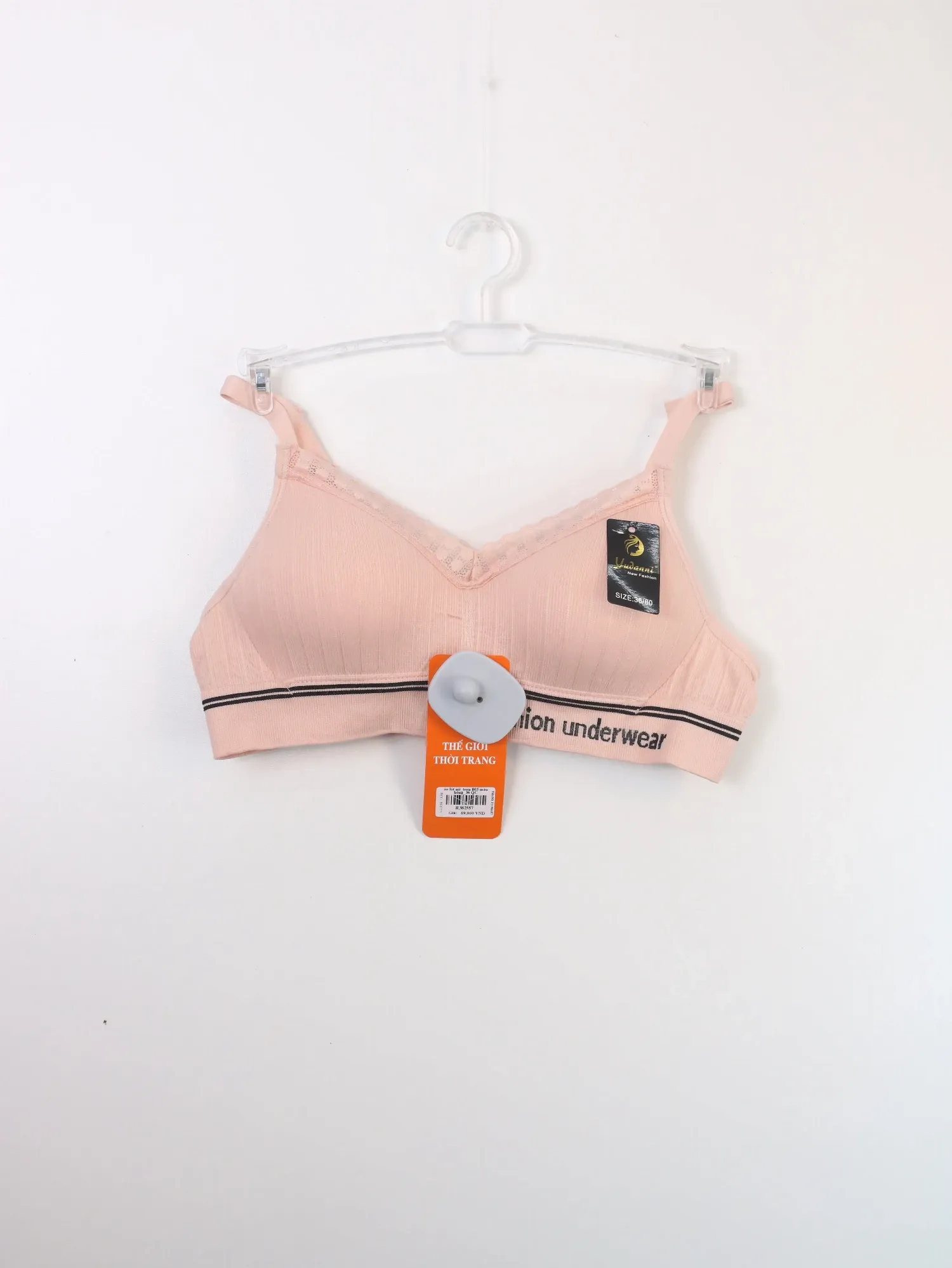 Áo lót nữ_teen 805 màu da_34 QC