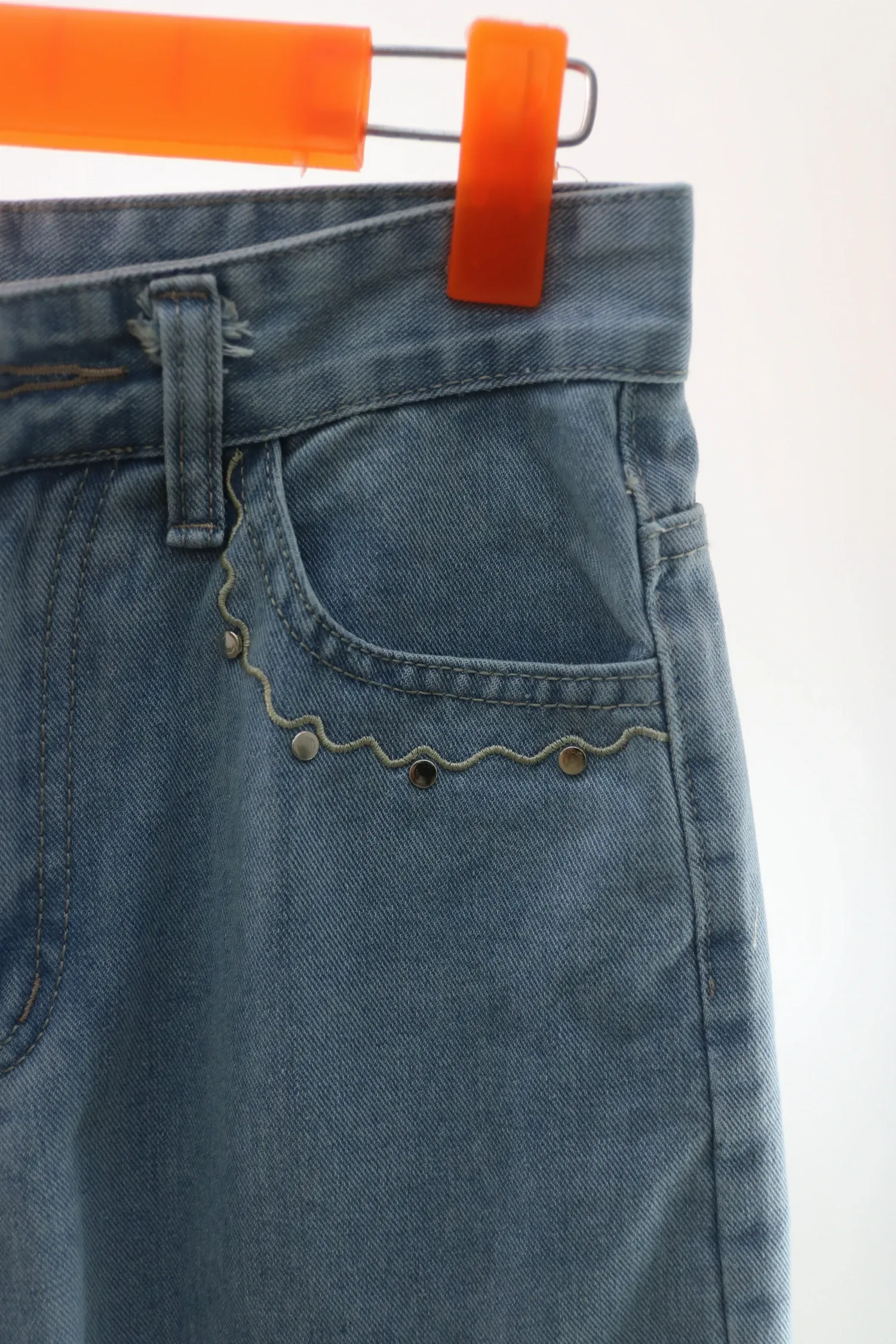 Quần Jeans nữ xuông KG 28331 Bạc XL  AS11
