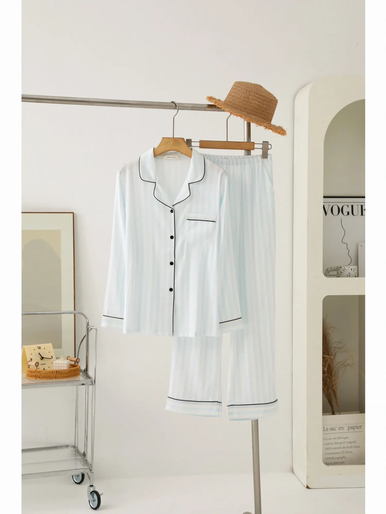https://sieuthithanhdo.vn/images/products/thoi_trang/anhthoitranggoss/thu%20đông/C%20Trang%20quần/18%20(%205%20mã%20chưa%20có%20ảnh%20)/Q074061/original/Q074061_3.webp